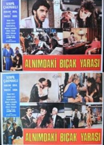 Alnımdaki Bıçak Yarası poster